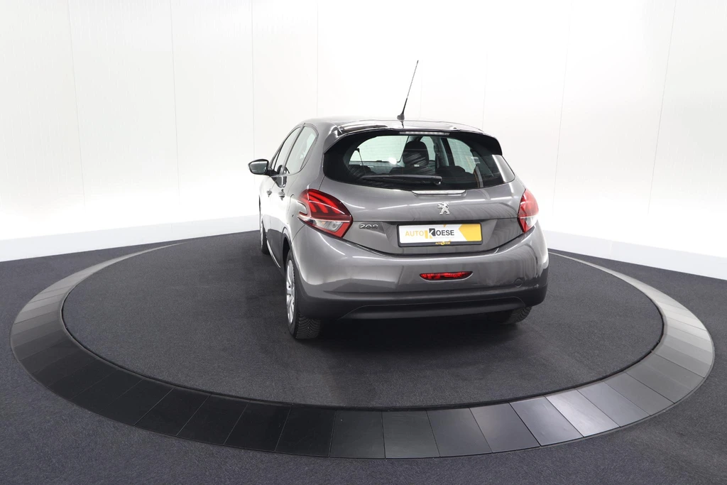 Peugeot 208 – foto 6