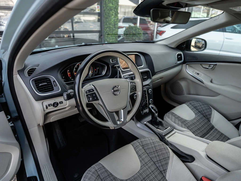 Volvo V40 – foto 14