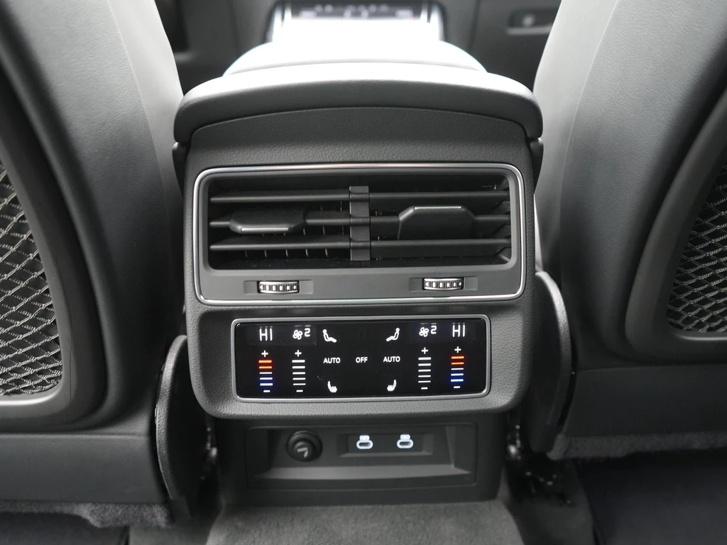 Audi RSQ8 – foto 65