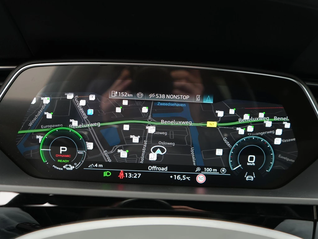 Audi Q8 Sportback e-tron – foto 16