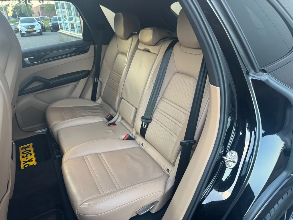 Porsche Cayenne – foto 16