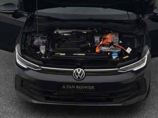 Volkswagen Golf – thumbnail 34