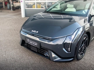 Kia EV4 – thumbnail 2