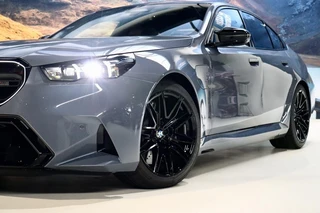 BMW M5 – thumbnail 3
