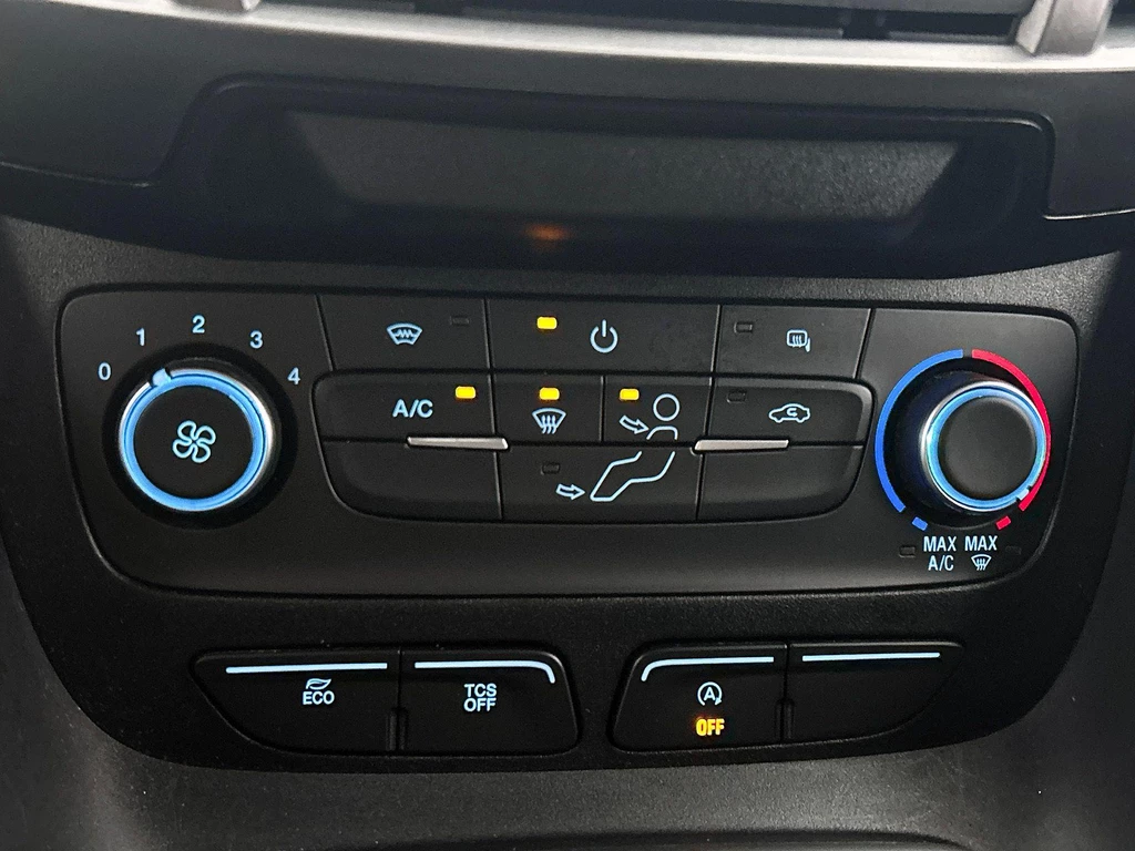Ford Transit Connect – foto 24