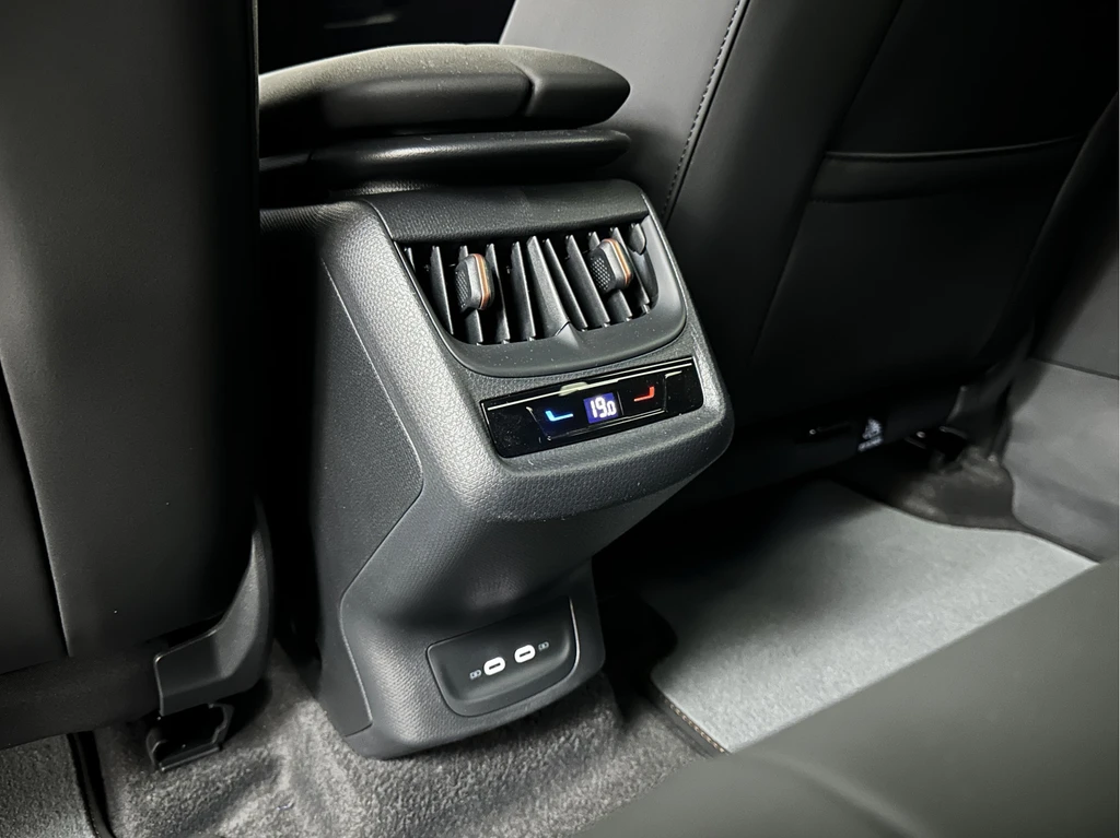 CUPRA Tavascan – foto 15