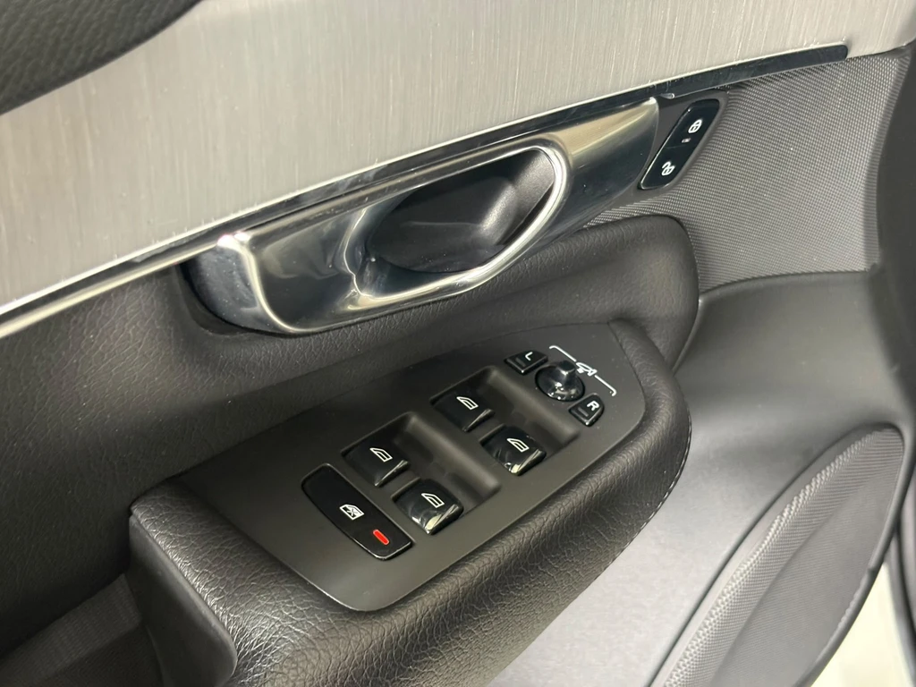Volvo XC90 – foto 33