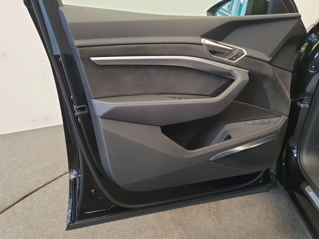 Audi e-tron – foto 18