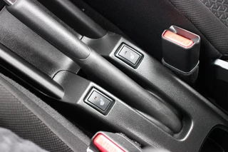 Suzuki Swift – thumbnail 32