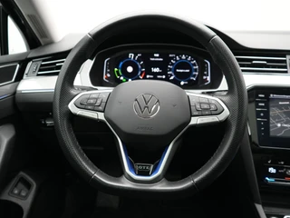 Volkswagen Passat – thumbnail 24