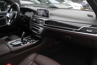 BMW 7 Serie – thumbnail 17
