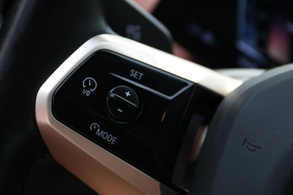 BMW iX – foto 15