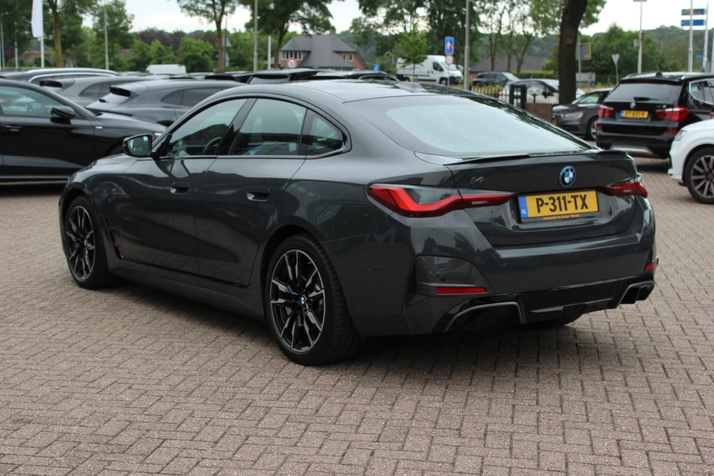 BMW i4 – foto 3