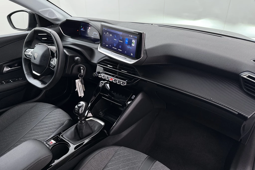 Peugeot 208 – foto 15