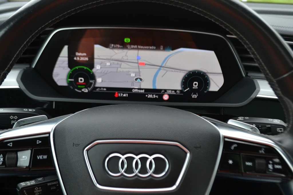 Audi e-tron – foto 15
