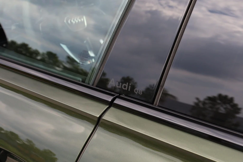 Audi Q8 – foto 18