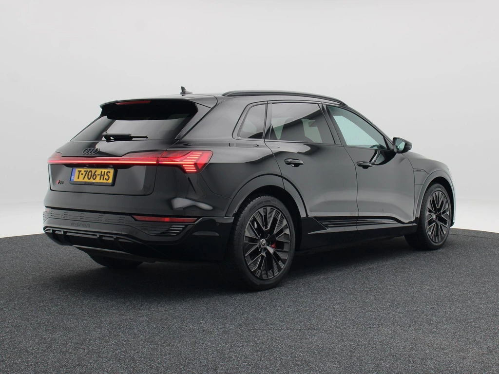 Audi Q8 e-tron – foto 4