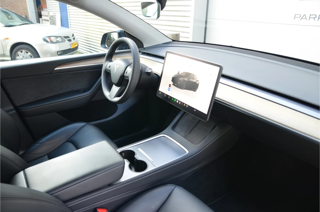 Tesla Model Y – foto 12
