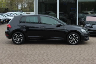 Volkswagen Golf – thumbnail 5