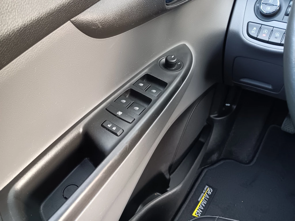Opel KARL – foto 10