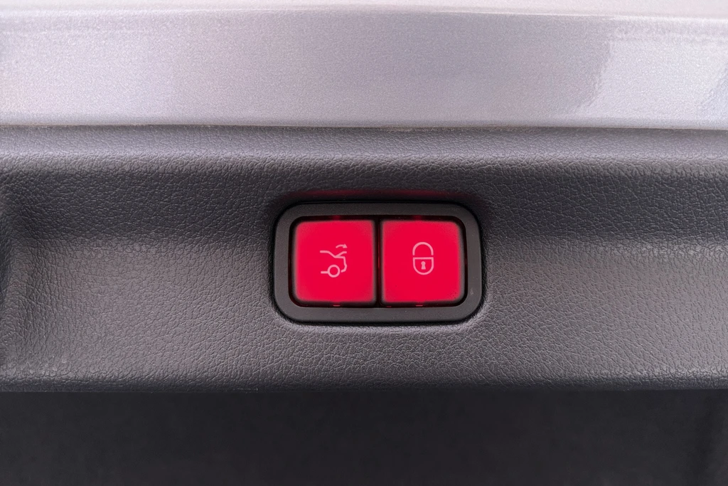 Mercedes-Benz EQE – foto 14