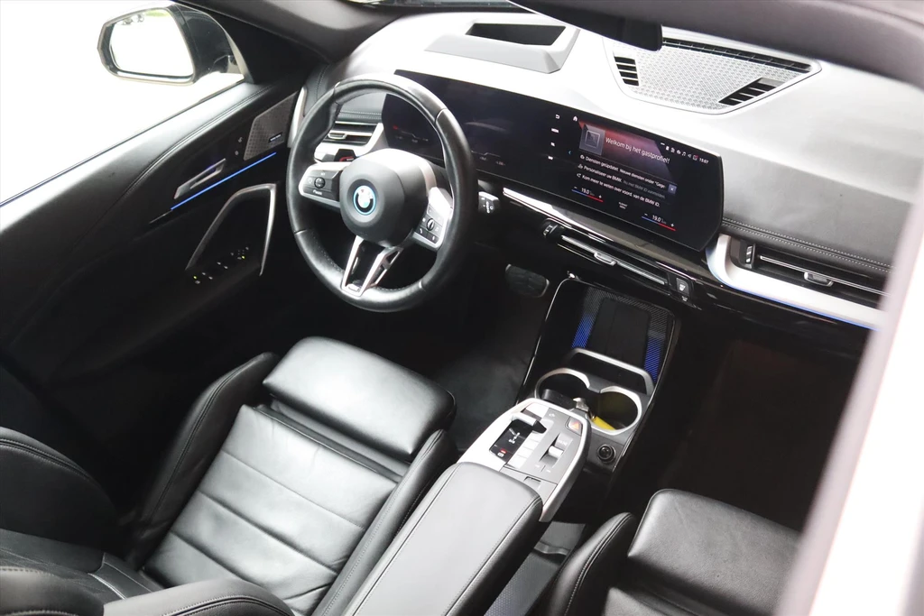BMW iX1 – foto 17