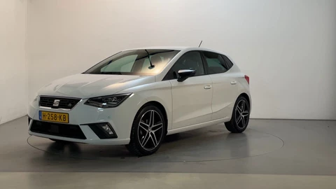 Seat Ibiza 1.0 TSI FR Business Intense Climate Control Camera Sfeerverlichting App Connect