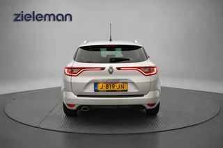 Renault Mégane Estate – thumbnail 4