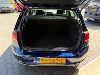 Volkswagen Golf – thumbnail 9