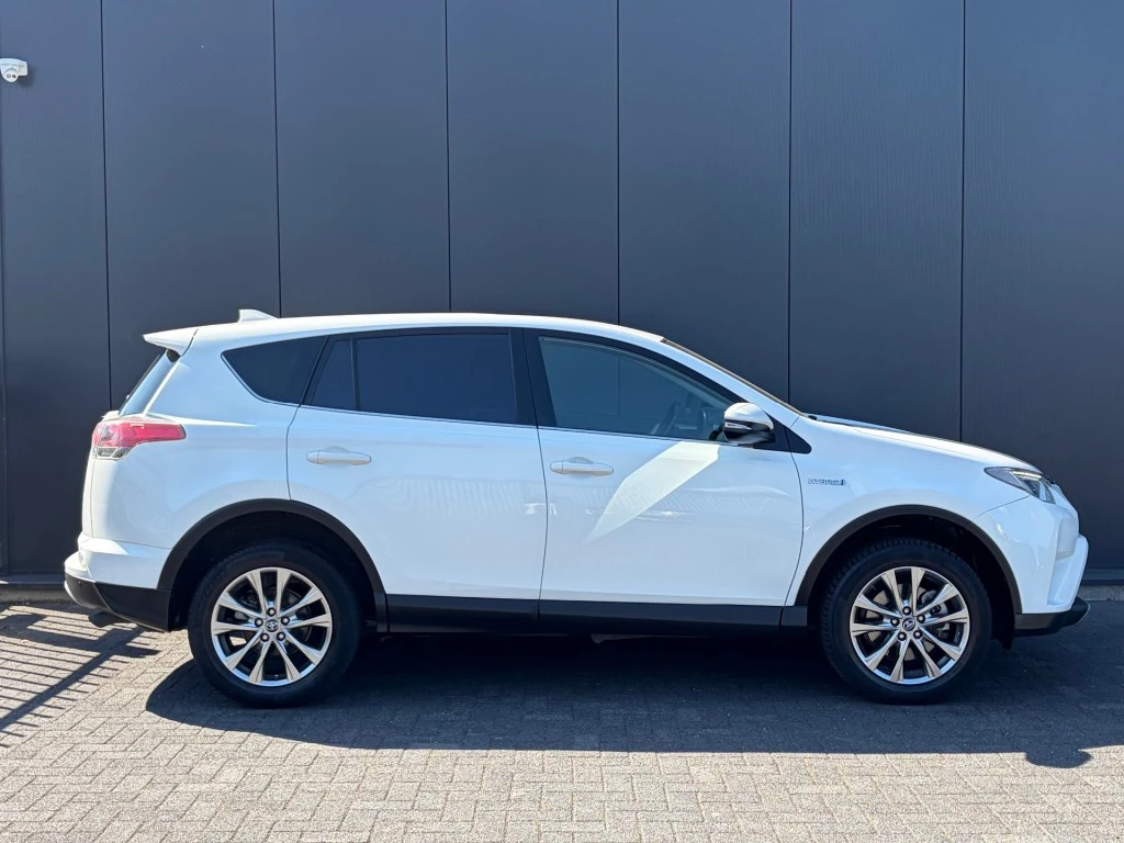 Toyota RAV4 – foto 2