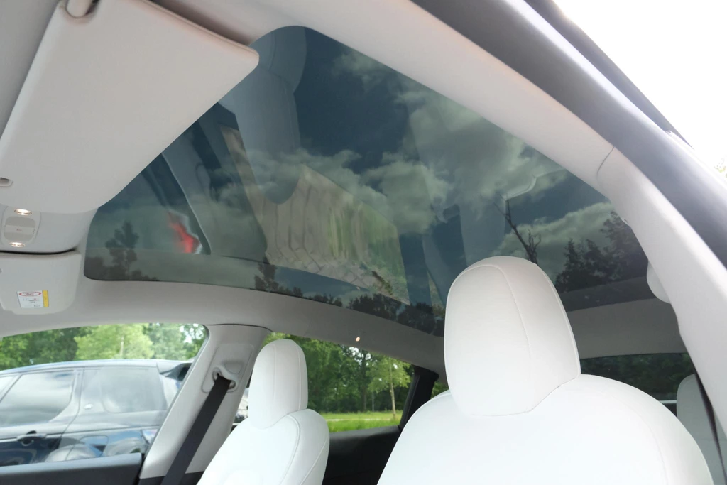 Tesla Model Y – foto 9