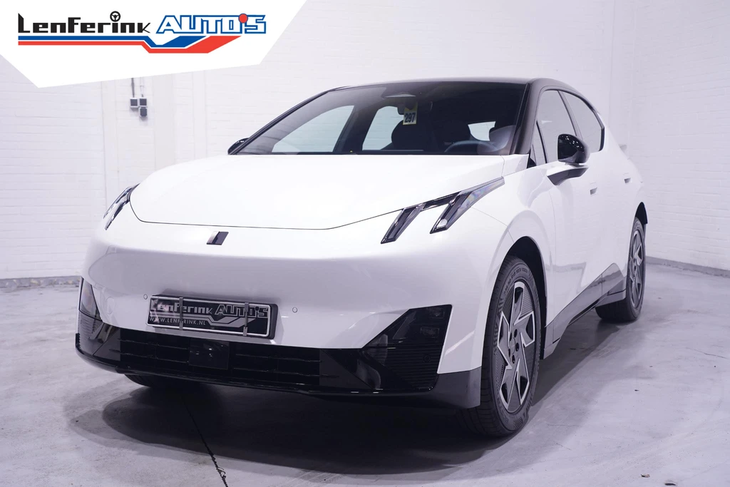 Lynk & Co 02 – foto 1
