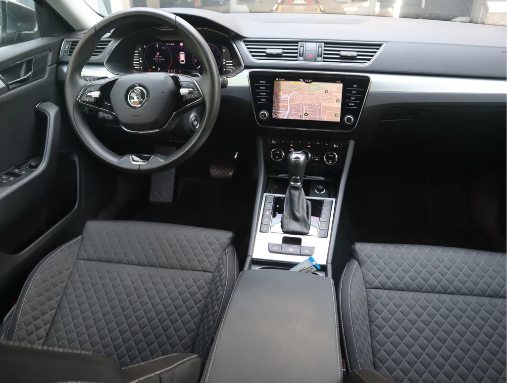 Škoda Superb – foto 7