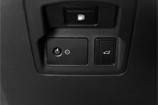 Land Rover Range Rover Velar – thumbnail 29