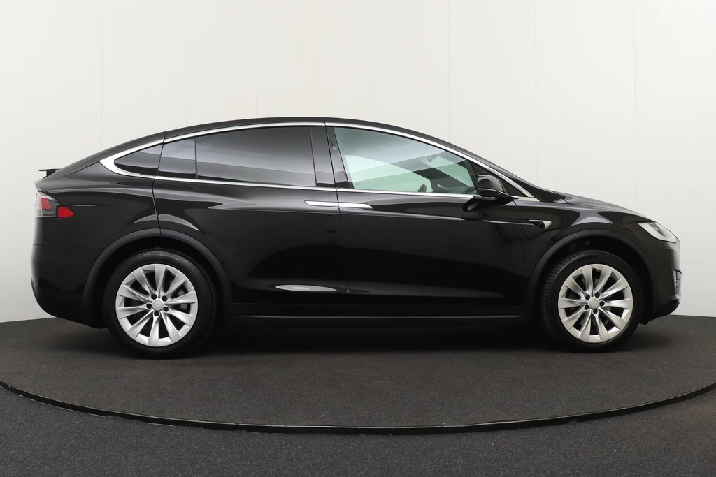 Tesla Model X – foto 5