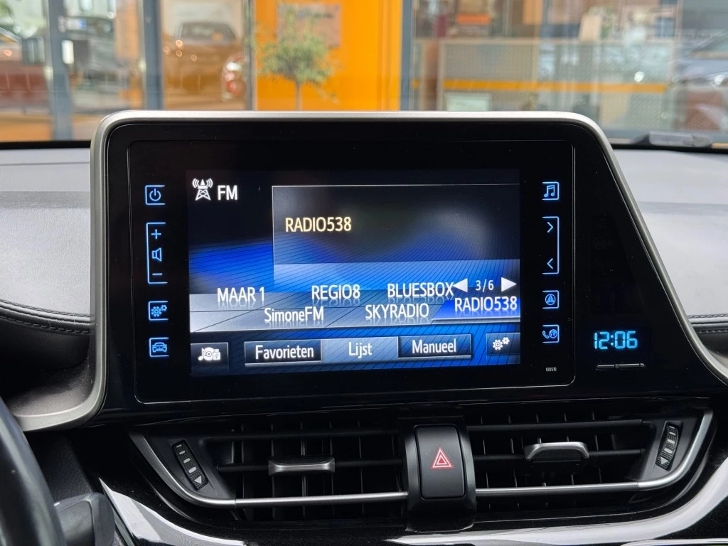 Toyota C-HR – foto 14