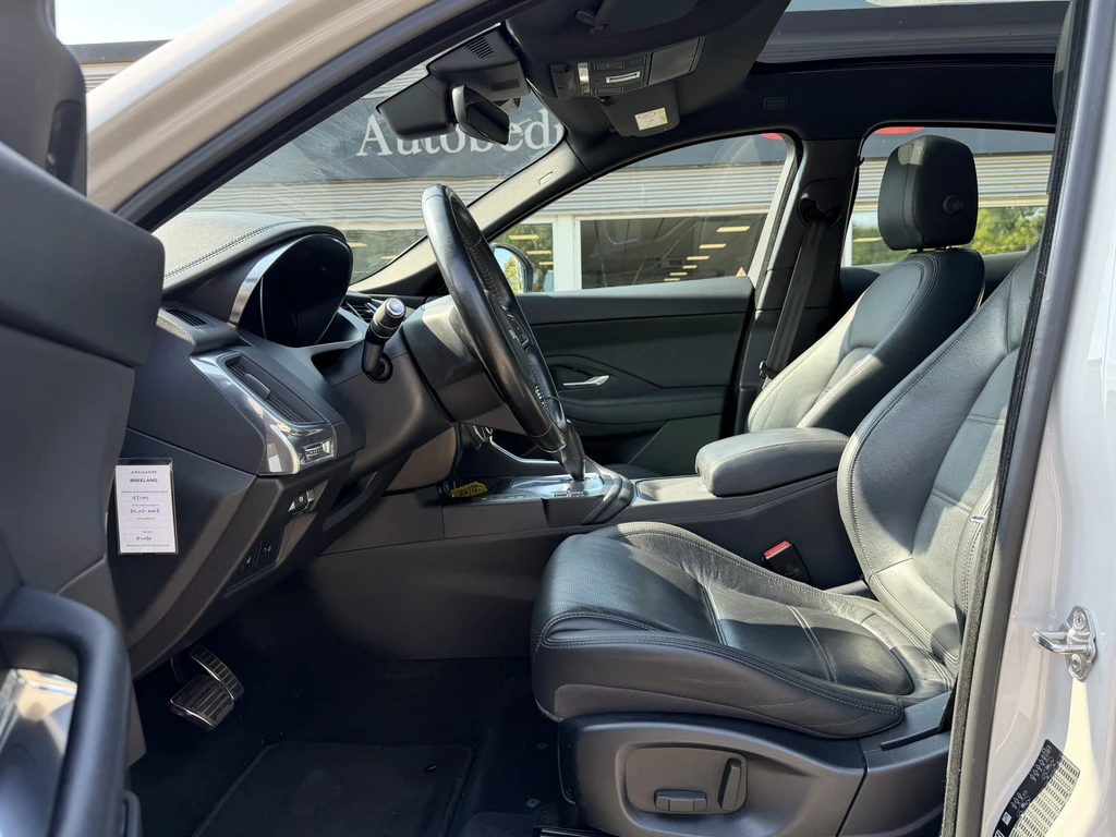 Jaguar E-PACE – foto 9