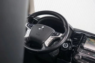 Mitsubishi Outlander – thumbnail 14