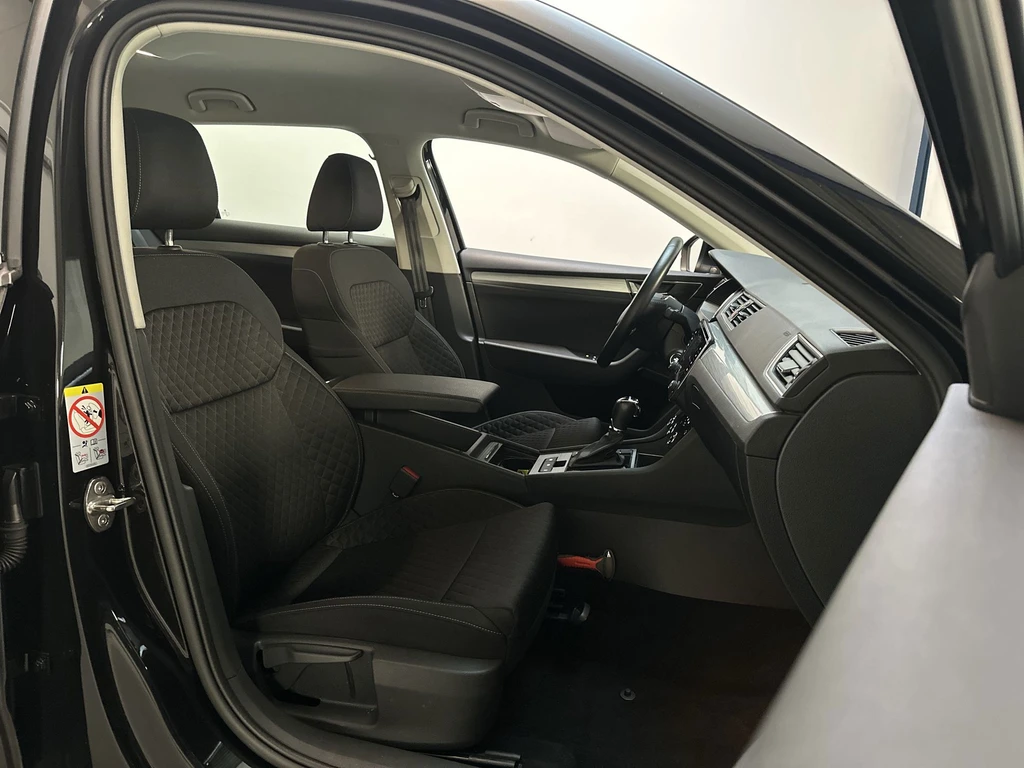 Škoda Superb – foto 11