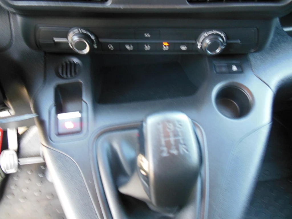 Peugeot Partner – foto 17