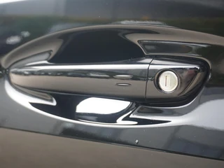 Peugeot 208 – thumbnail 8