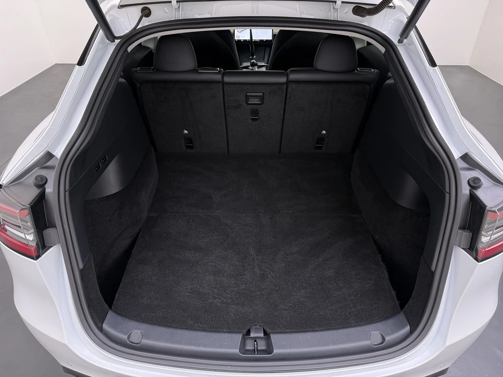 Tesla Model Y – foto 28