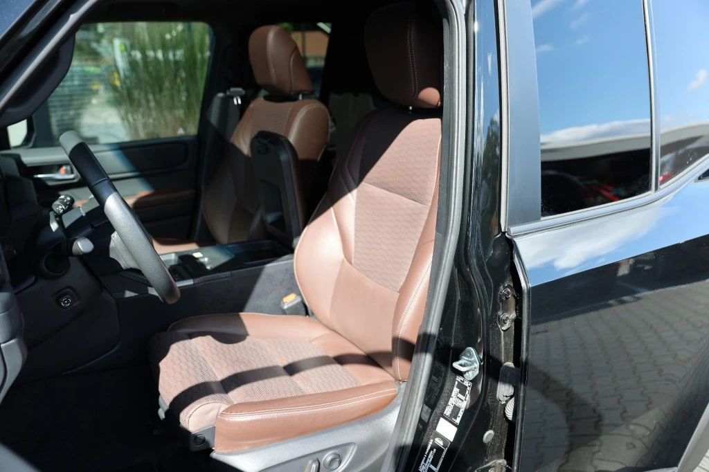 Toyota Land Cruiser – foto 12