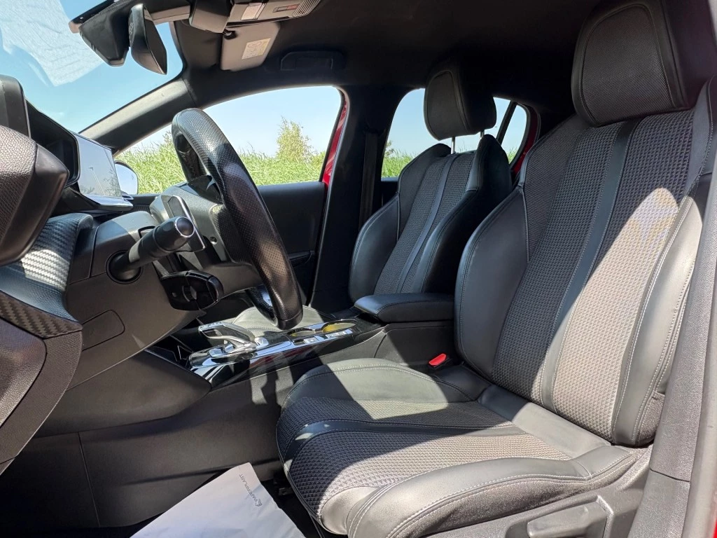 Peugeot 208 – foto 7