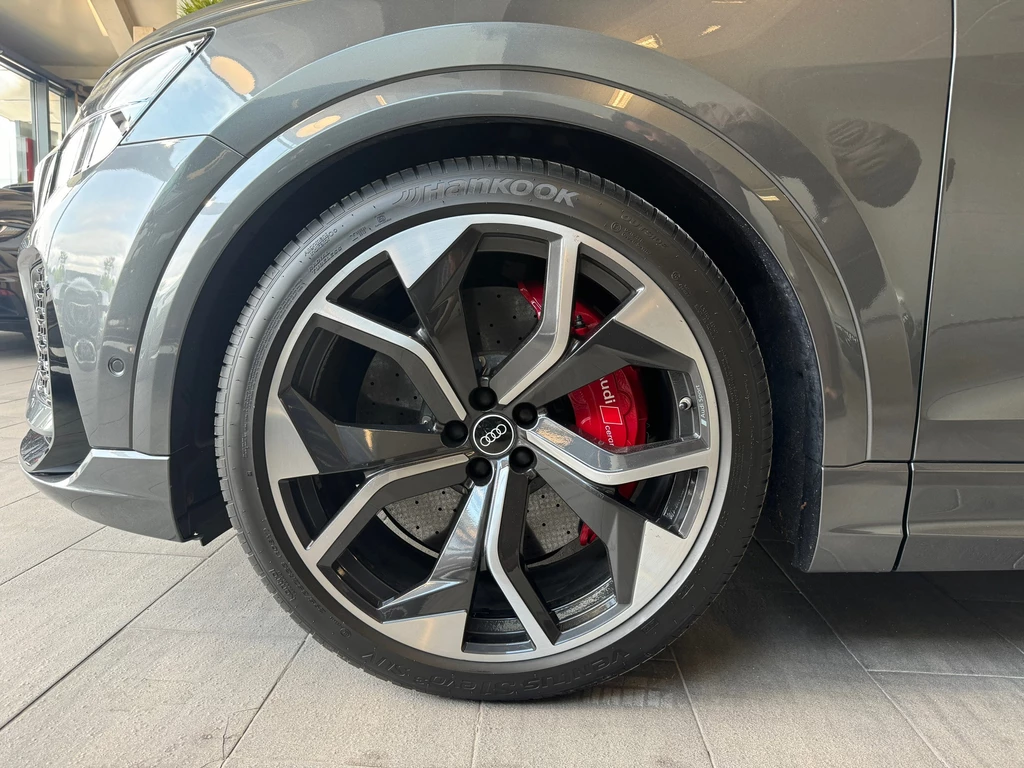 Audi RSQ8 – foto 12