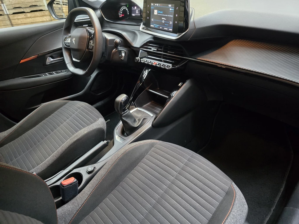 Peugeot 208 – foto 14