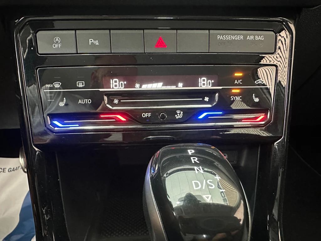 Volkswagen T-Cross – foto 30