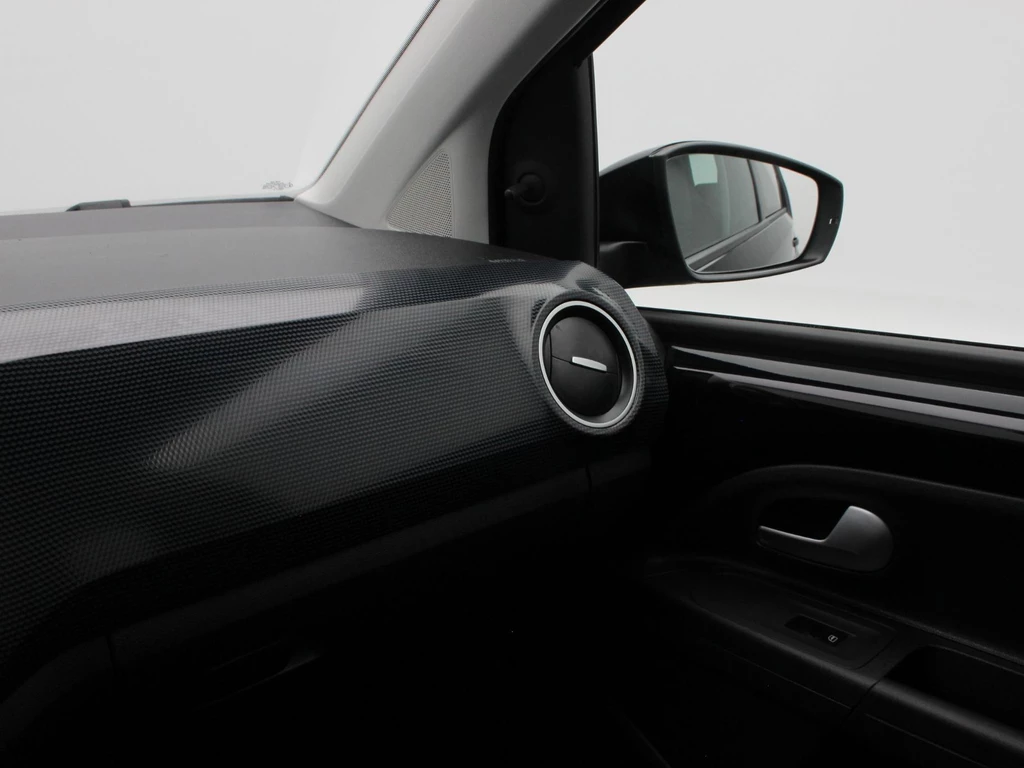 Volkswagen up! – foto 21