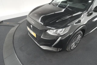 Peugeot e-208 – thumbnail 1