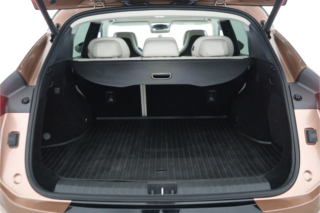 Lynk & Co 08 – foto 36
